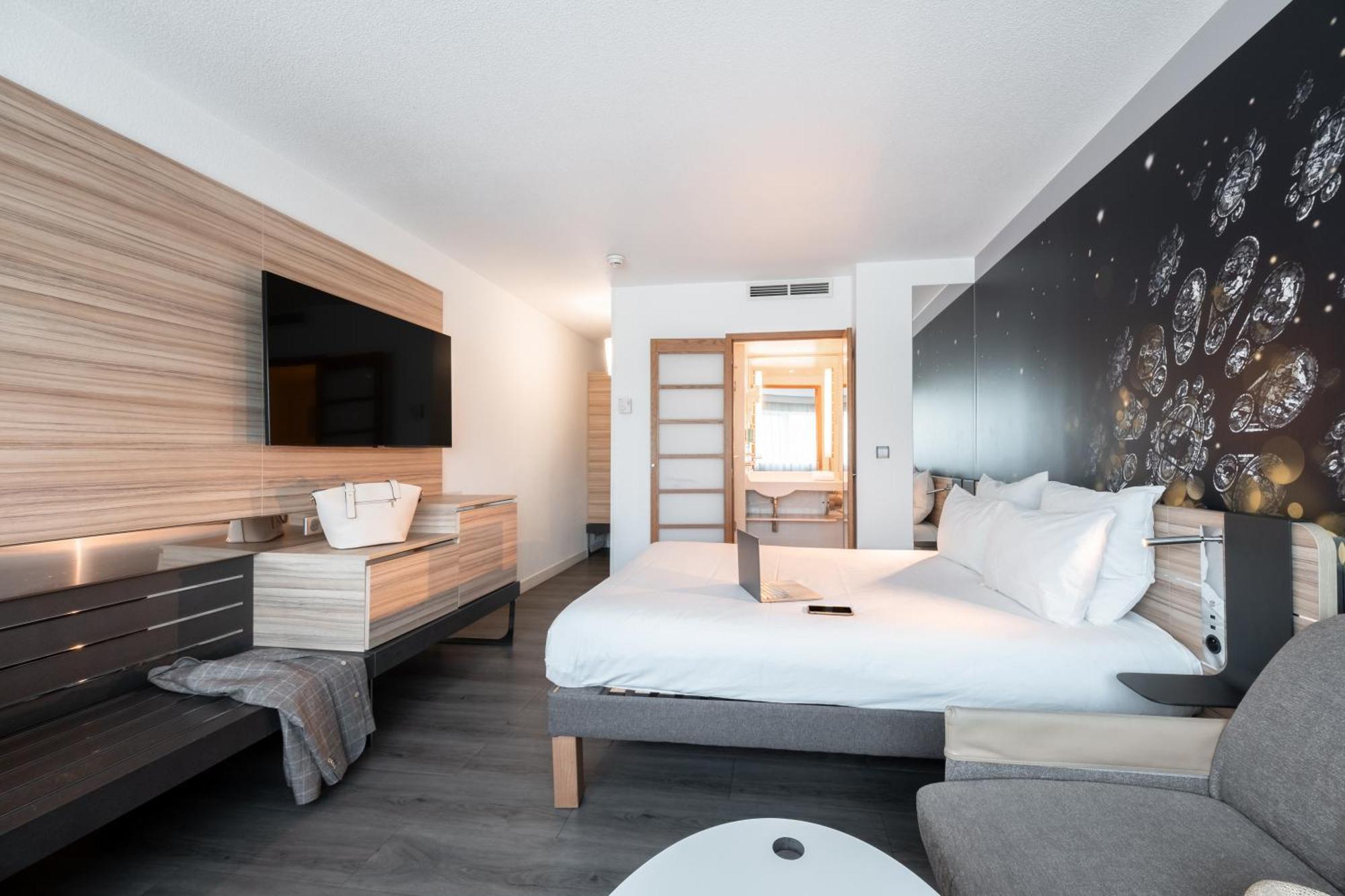 Novotel