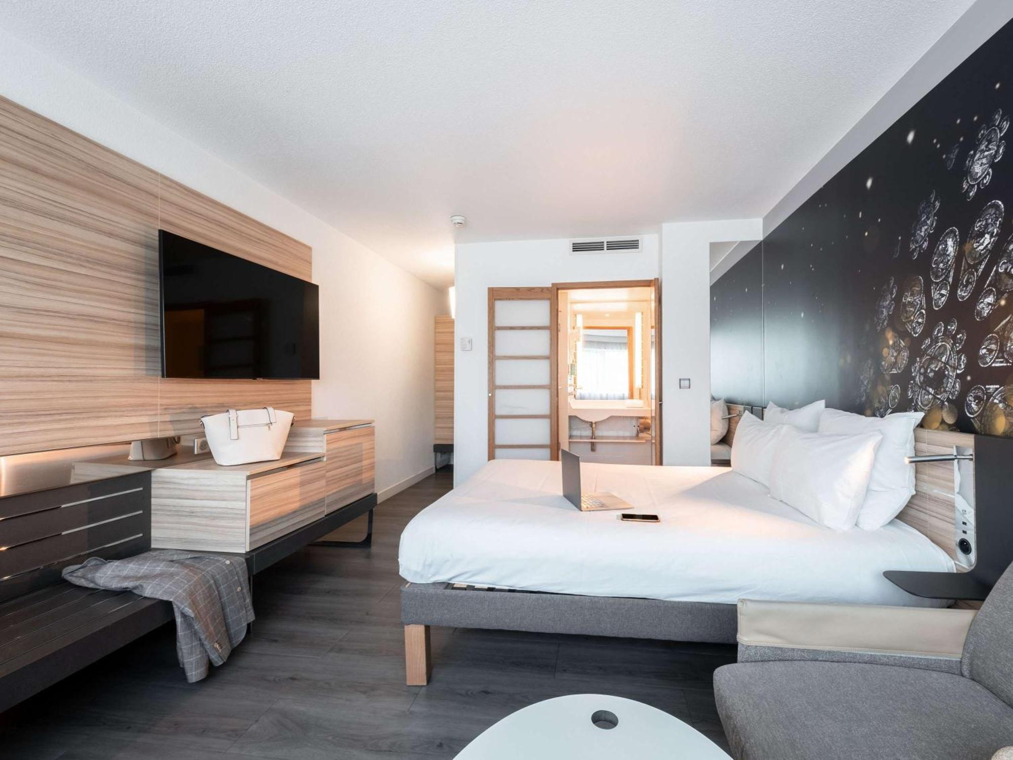 Novotel Hotel